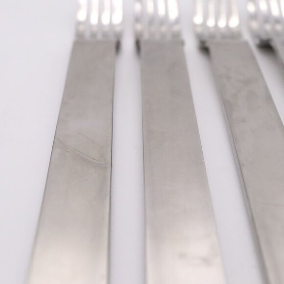24 Pc Gourmet Settings "Pure" 18/10 Stainless Steel Service for 4 Plus Extras - Picture 7 of 10